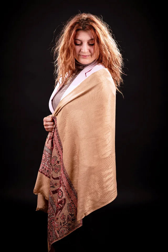 Esarfa Casmir Jacquard reversibila bej cu elefanti