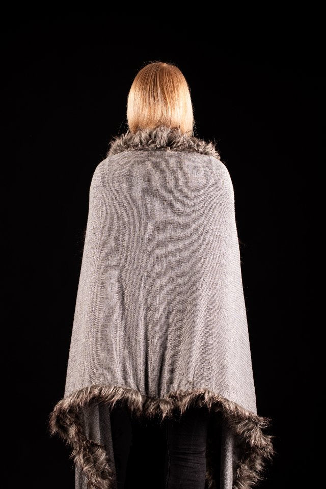 Sal gri uni cu blanita gri India