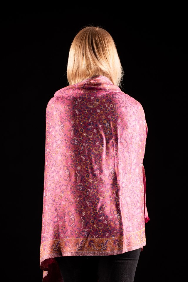 Şal Kani India, roz plăpând