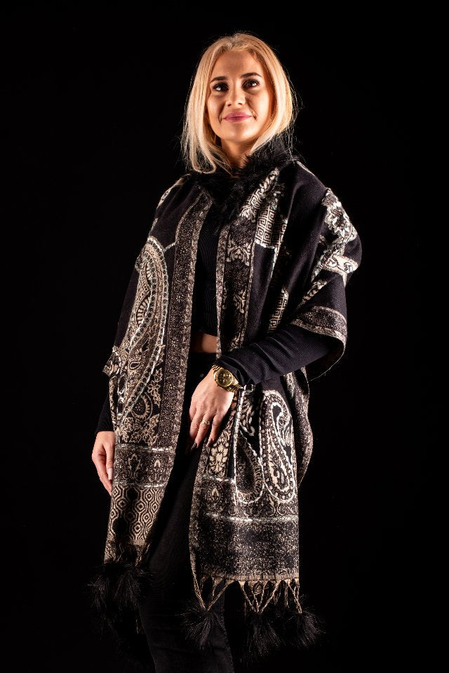 Sal negru-bej cu broderie hand made si blanita neagra India