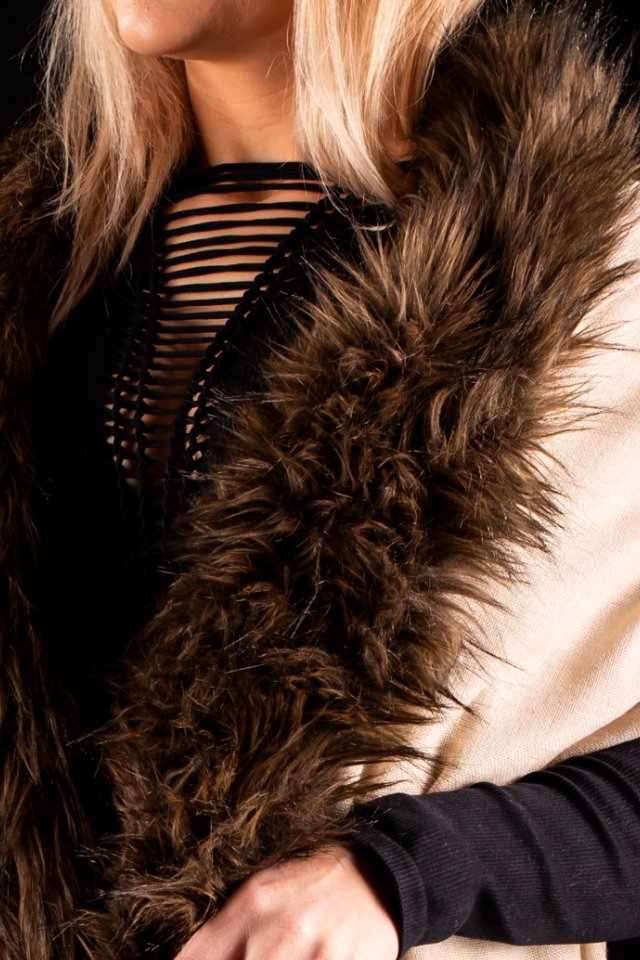 Sal bej uni cu blanita maro India