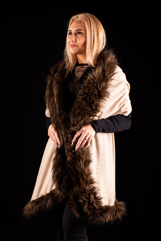 Sal bej uni cu blanita maro India