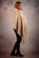 Sal alb-bej de lana cu broderie hand made si blanita India